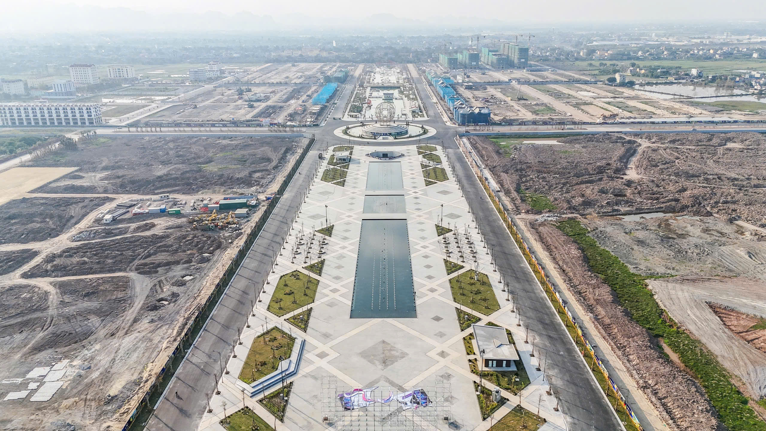 Quảng trường trung tâm hành chính tỉnh 